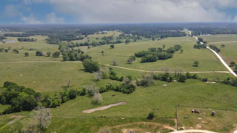 8 Cr 305 Road Navasota, TX 77868