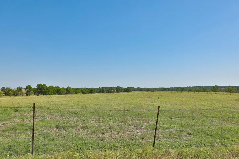 8 Cr 305 Road Navasota, TX 77868