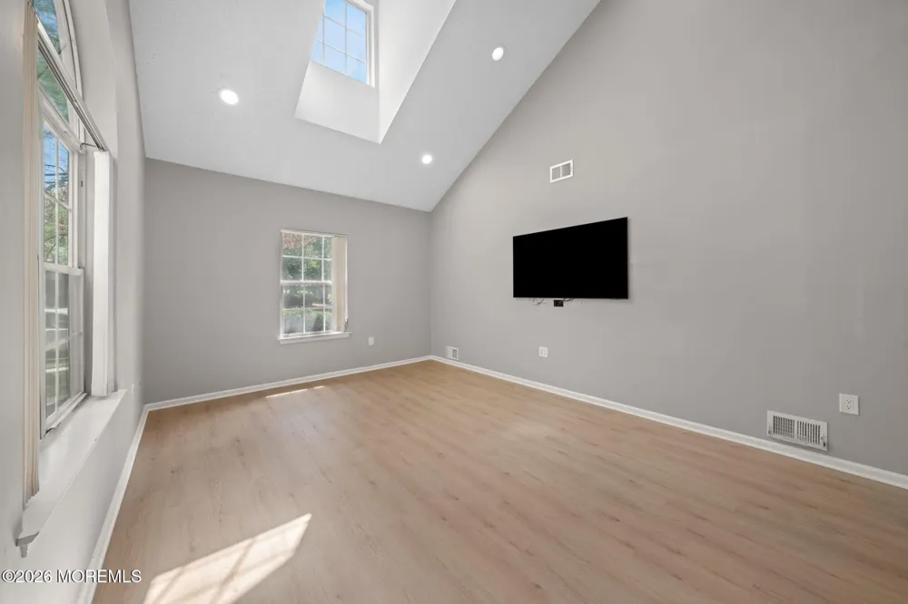43 Sapphire Lane #418 Franklin, NJ 08823