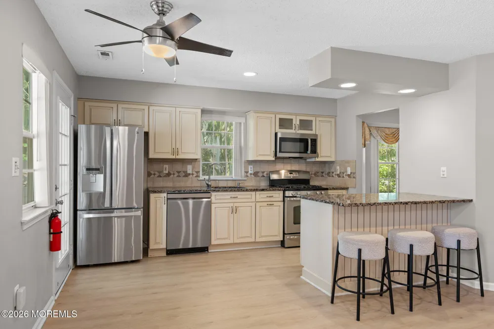 43 Sapphire Lane #418 Franklin, NJ 08823