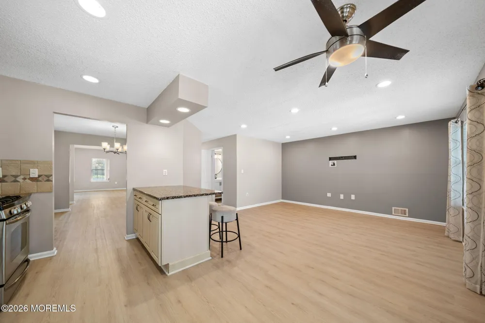 43 Sapphire Lane #418 Franklin, NJ 08823