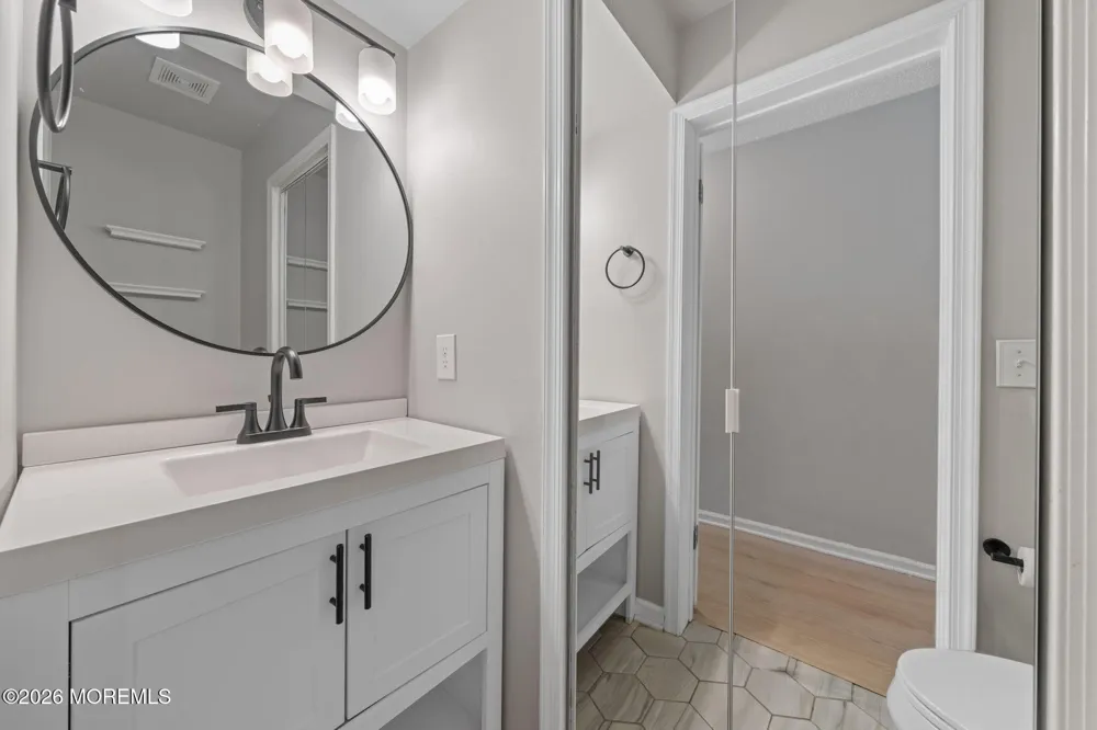 43 Sapphire Lane #418 Franklin, NJ 08823