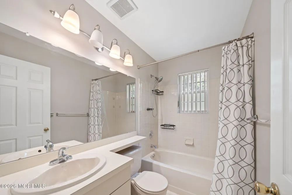 43 Sapphire Lane #418 Franklin, NJ 08823