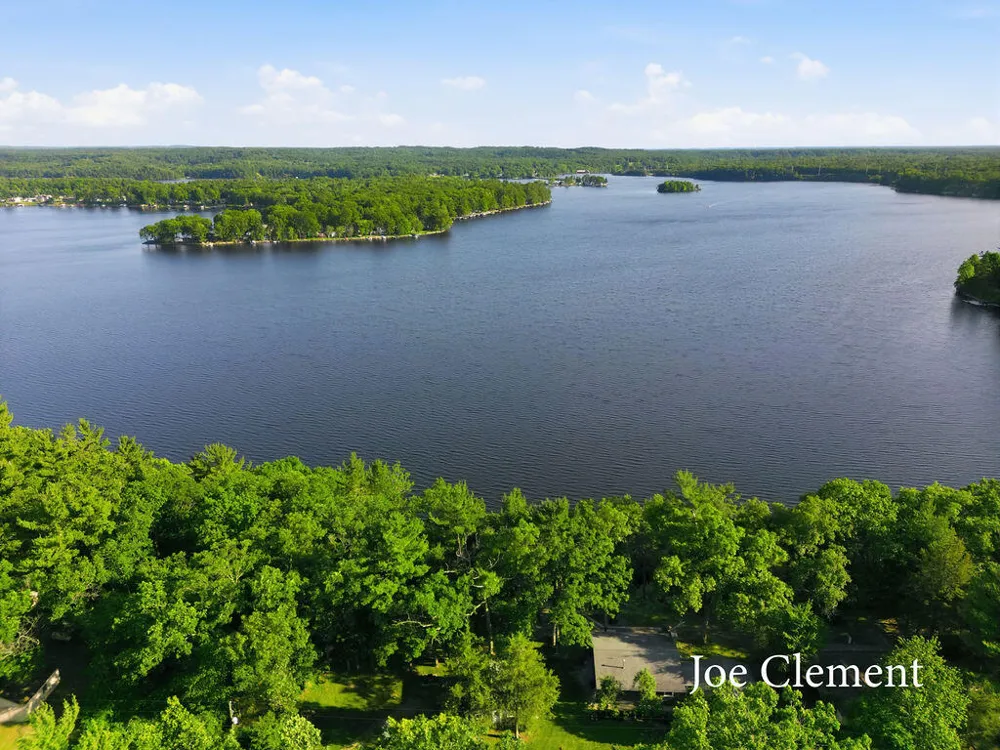 5708 E 52nd Street Croton Township, MI 49337