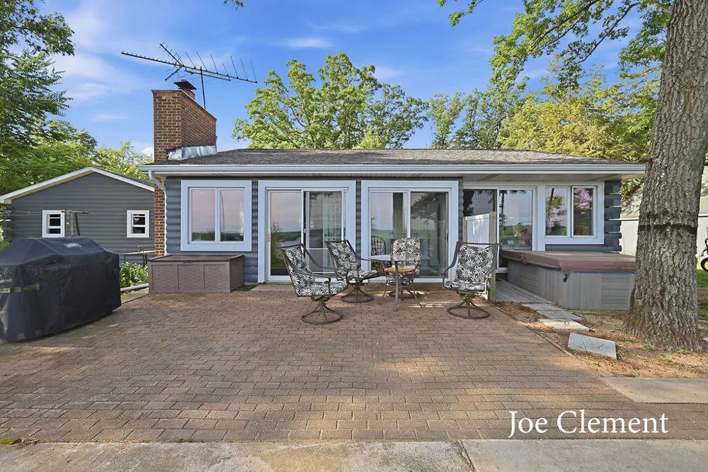 5708 E 52nd Street Croton Township, MI 49337