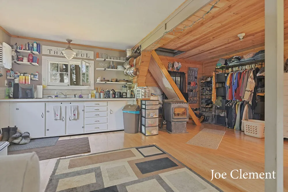 5708 E 52nd Street Croton Township, MI 49337