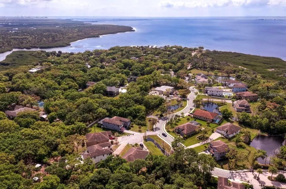 7849 MARSH POINTE DRIVE Tampa, FL 33635