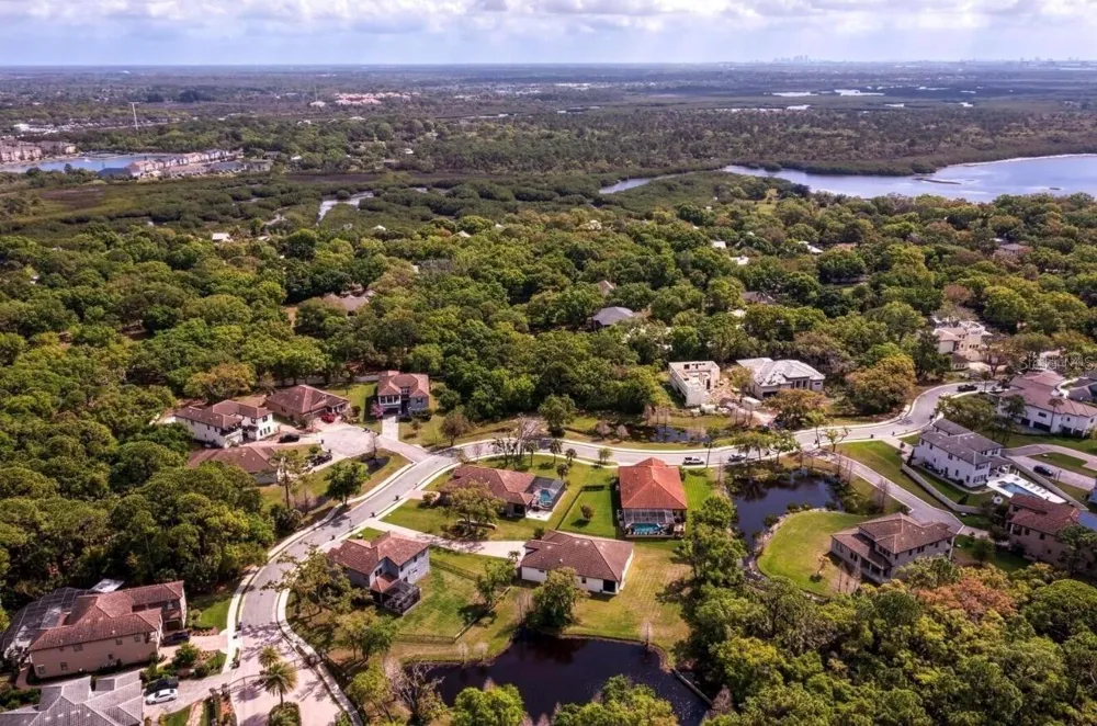 7849 MARSH POINTE DRIVE Tampa, FL 33635