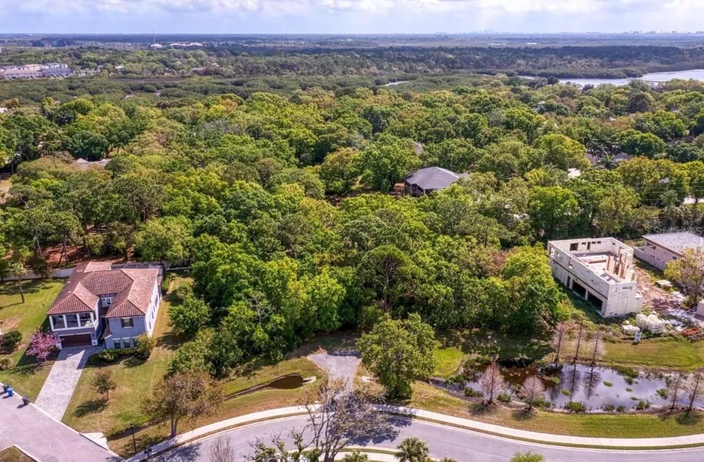7849 MARSH POINTE DRIVE Tampa, FL 33635