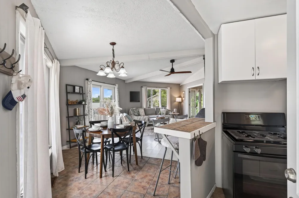 1794 Lawrence Circle NW Annandale, MN 55302