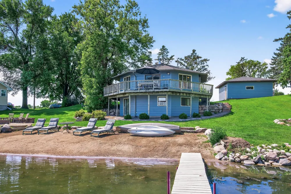 1794 Lawrence Circle NW Annandale, MN 55302
