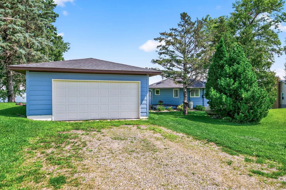 1794 Lawrence Circle NW Annandale, MN 55302