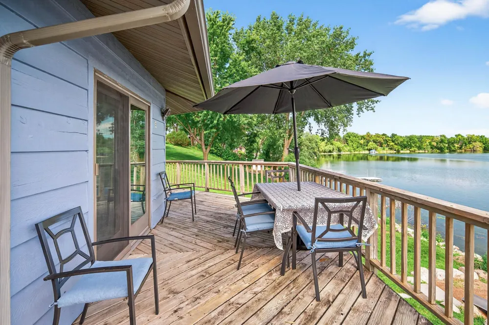 1794 Lawrence Circle NW Annandale, MN 55302