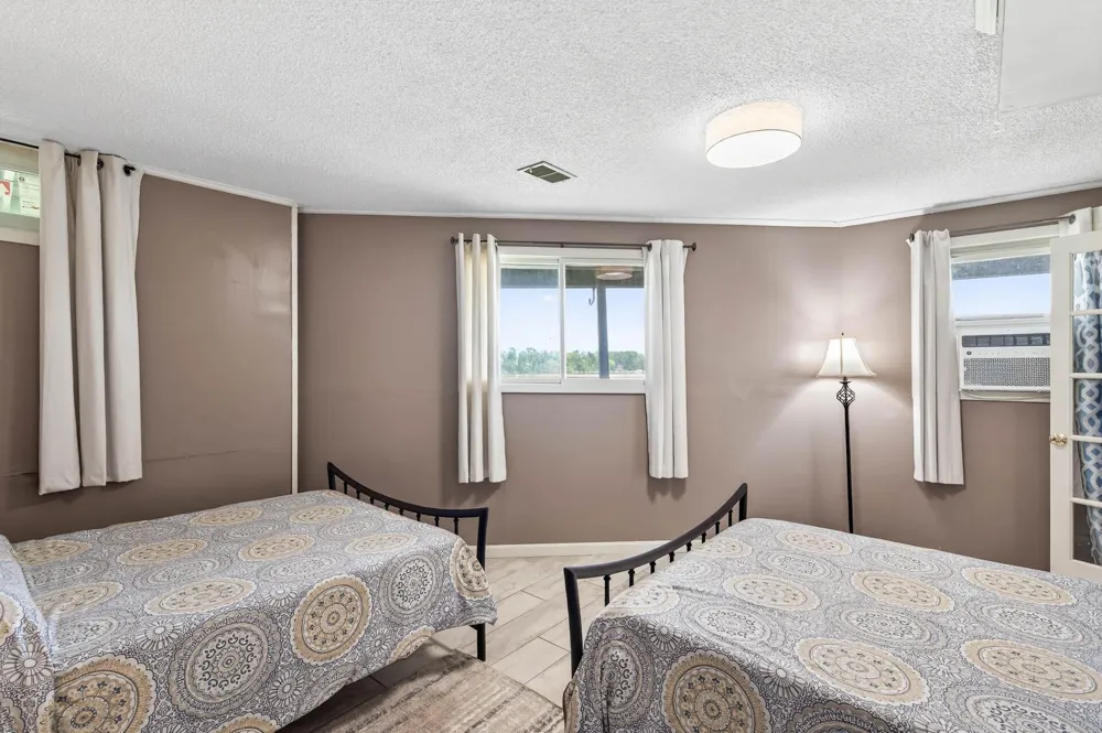 1794 Lawrence Circle NW Annandale, MN 55302