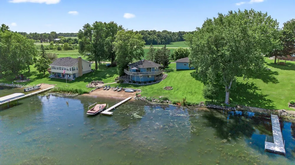 1794 Lawrence Circle NW Annandale, MN 55302