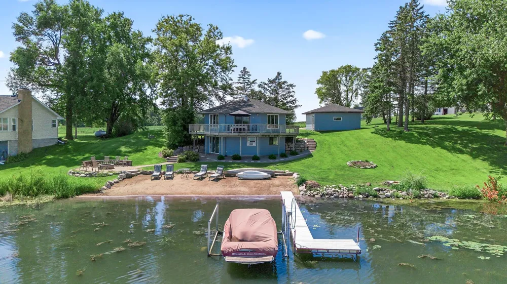 1794 Lawrence Circle NW Annandale, MN 55302