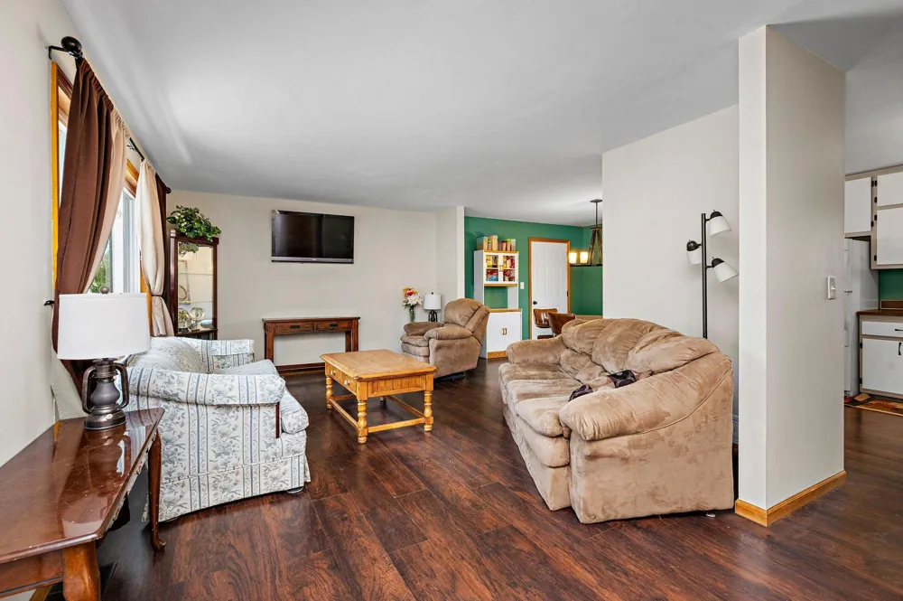 100 Marvin Elwood Road Monticello, MN 55362