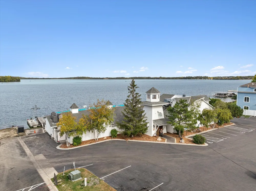 156 Snowdrop Trail Waconia, MN 55387