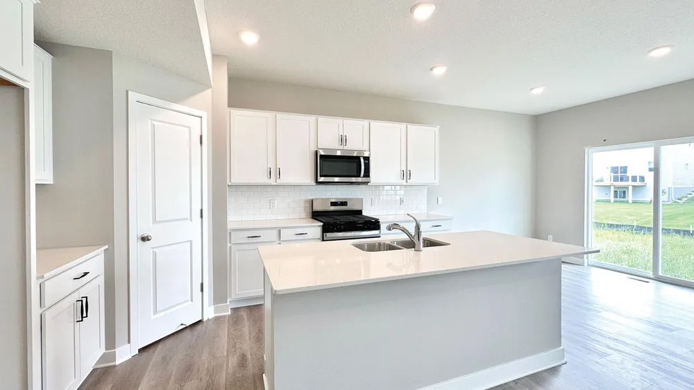 156 Snowdrop Trail Waconia, MN 55387