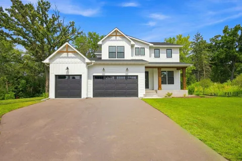 2415 Laurie Court