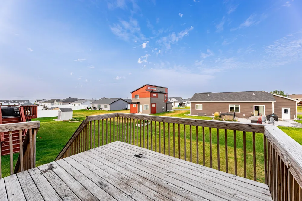 166 Pine Avenue Mapleton, ND 58059