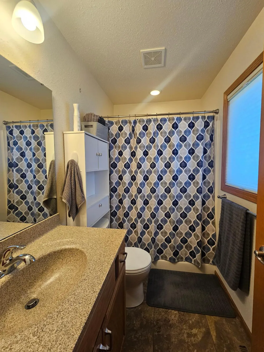 7580 Country Creek Road Wahpeton, ND 58075