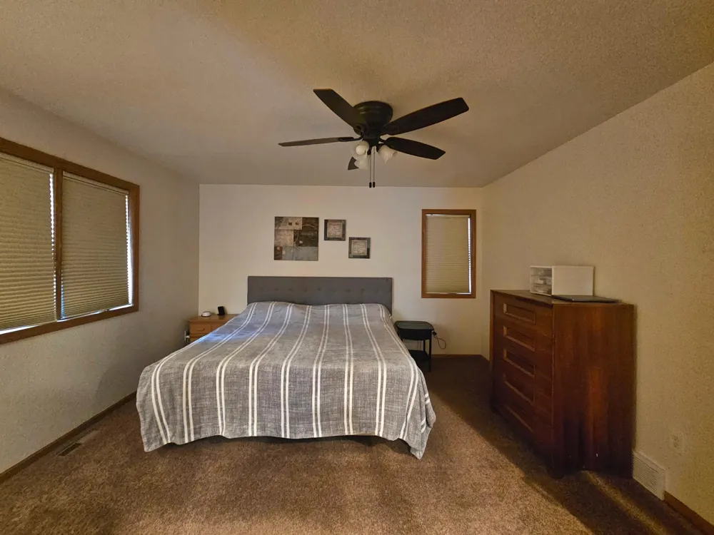 7580 Country Creek Road Wahpeton, ND 58075