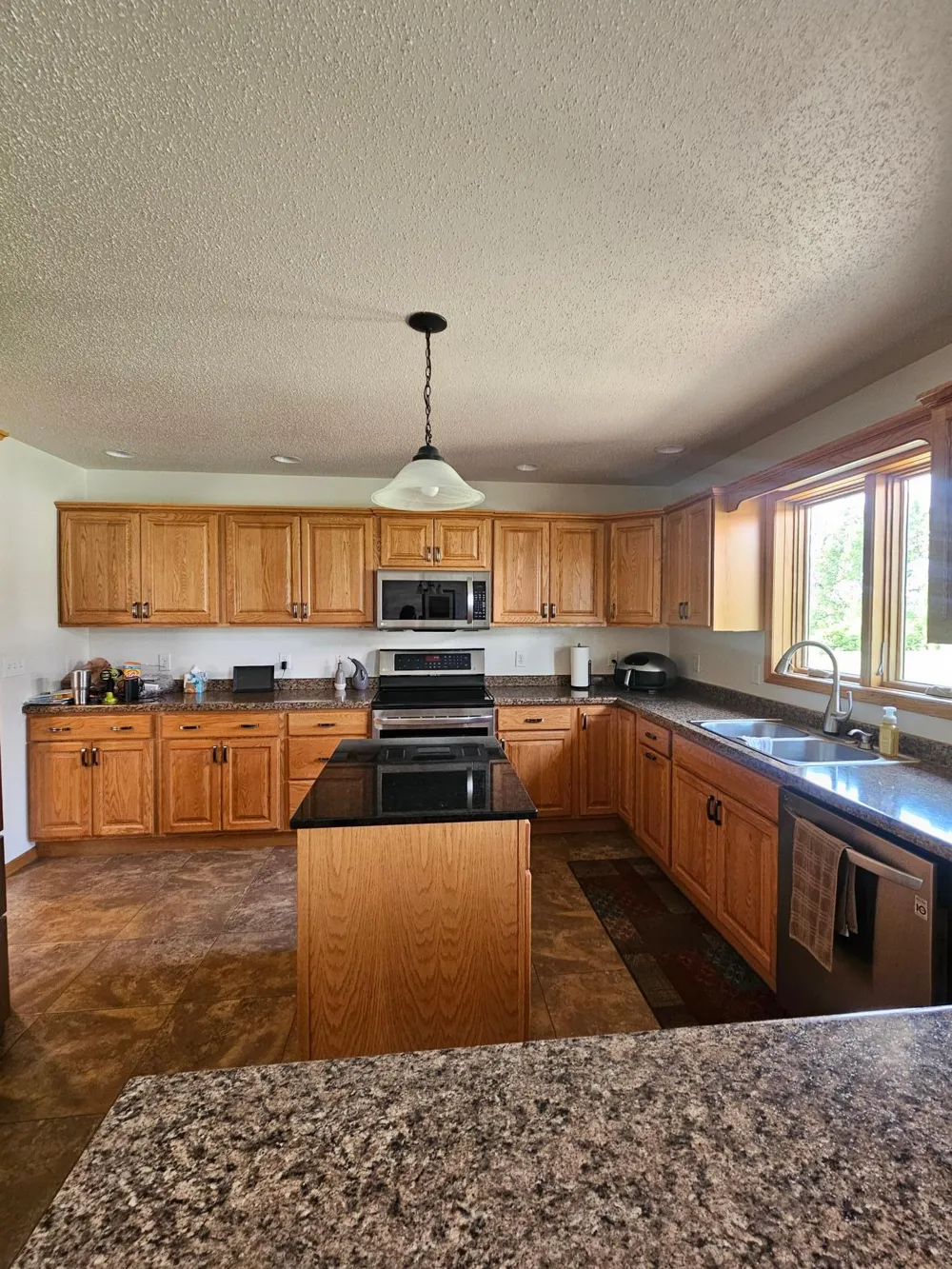 7580 Country Creek Road Wahpeton, ND 58075