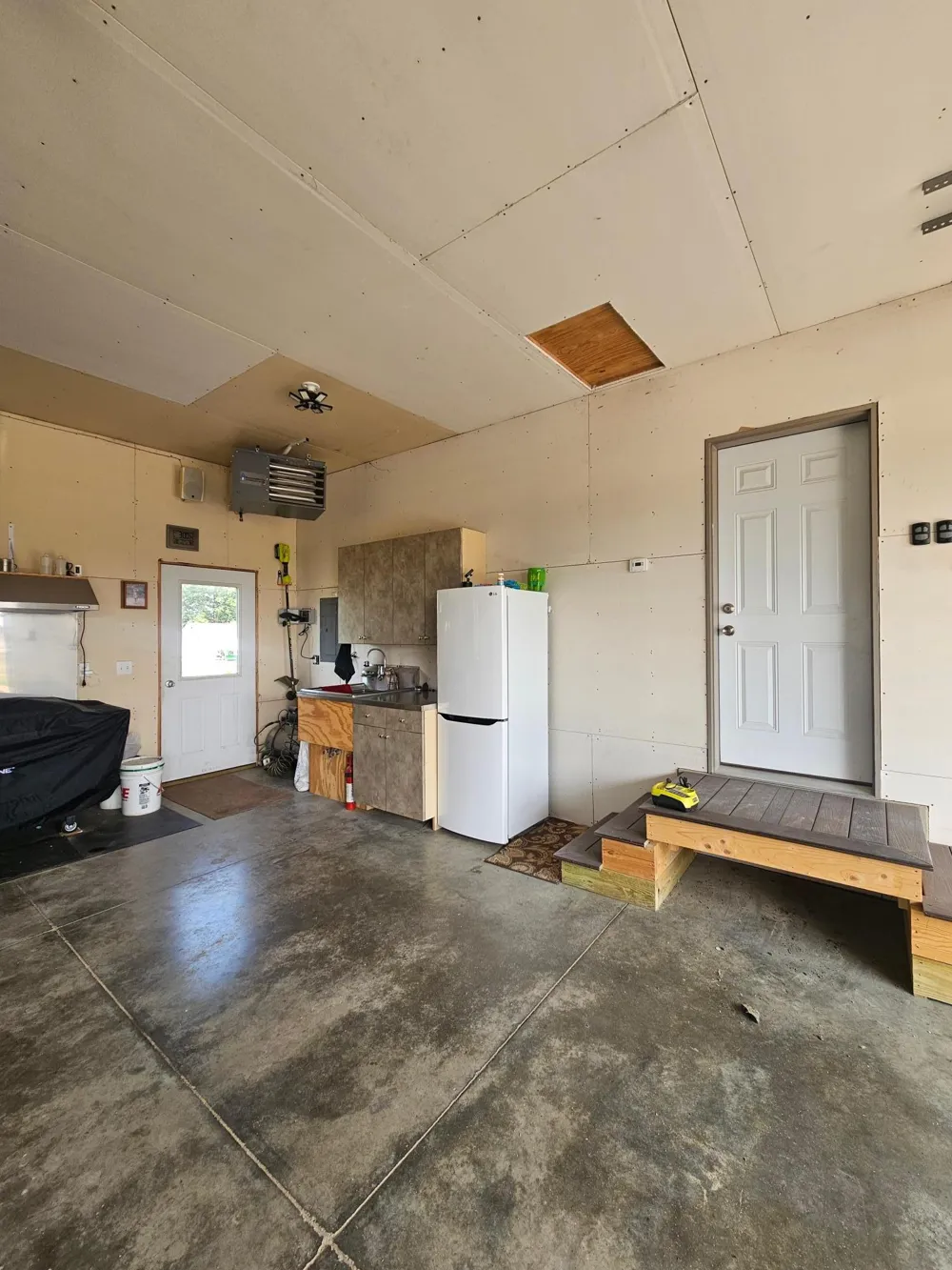 7580 Country Creek Road Wahpeton, ND 58075