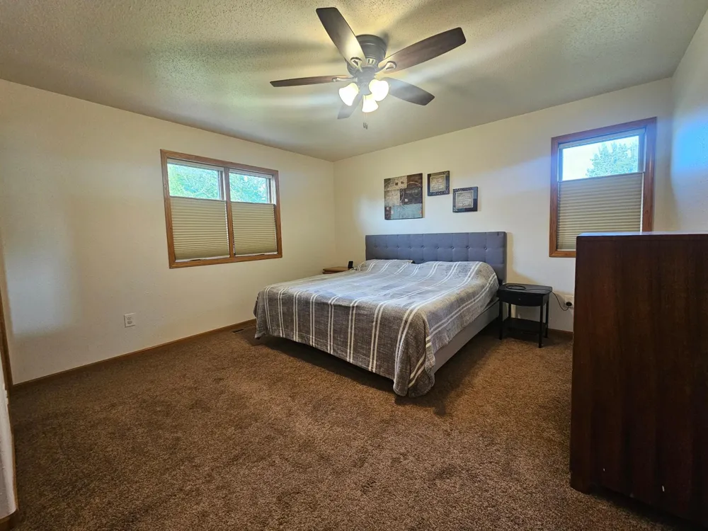 7580 Country Creek Road Wahpeton, ND 58075