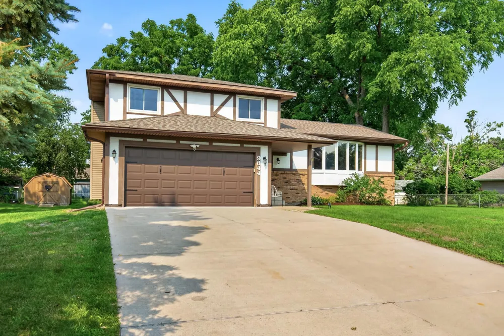 9844 NW Butternut Street NW Coon Rapids, MN 55448