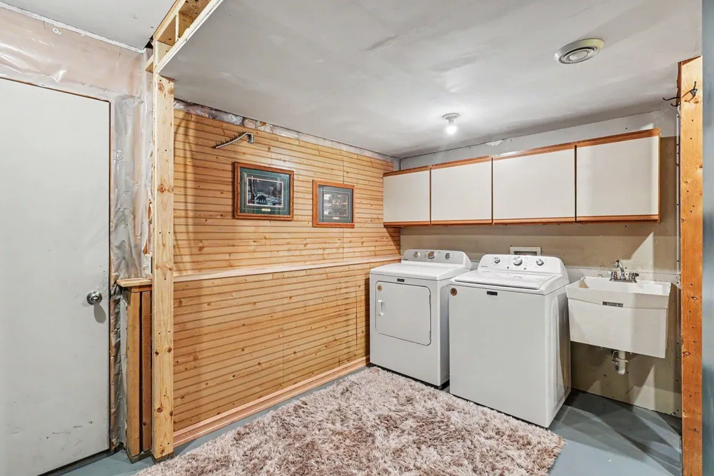 1121 245th Street Dresser, WI 54009