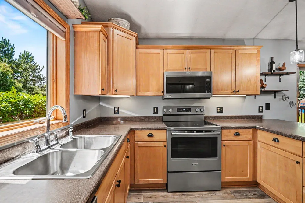 1121 245th Street Dresser, WI 54009