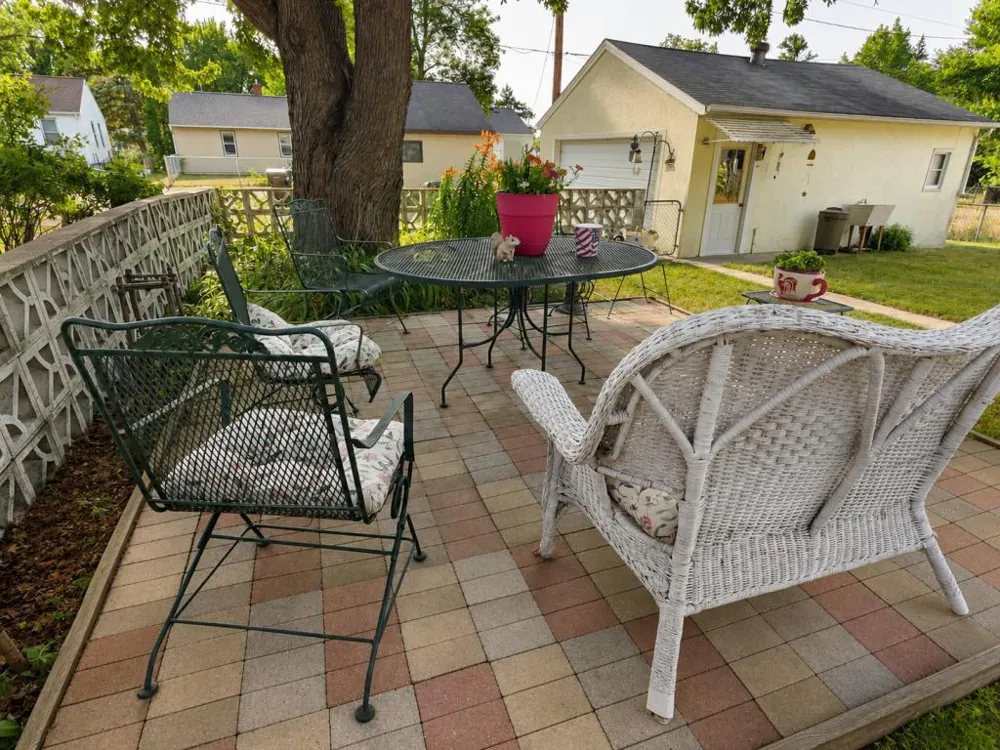1233 8th Avenue NE Brainerd, MN 56401