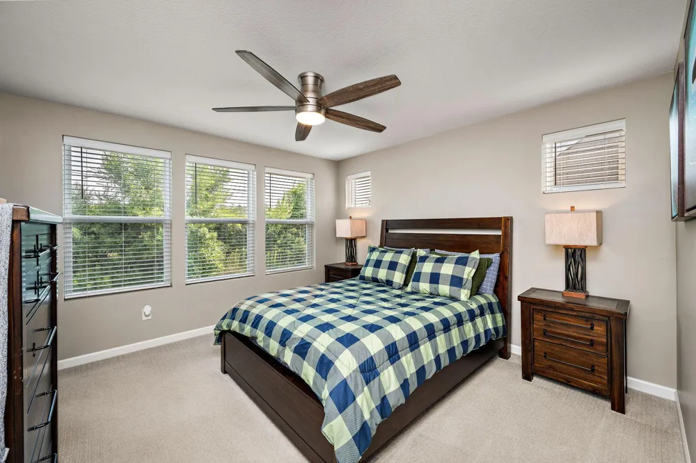 4864 Avery Court Eagan, MN 55123