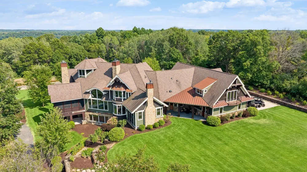 12870 Saint Croix Trail Stillwater, MN 55082