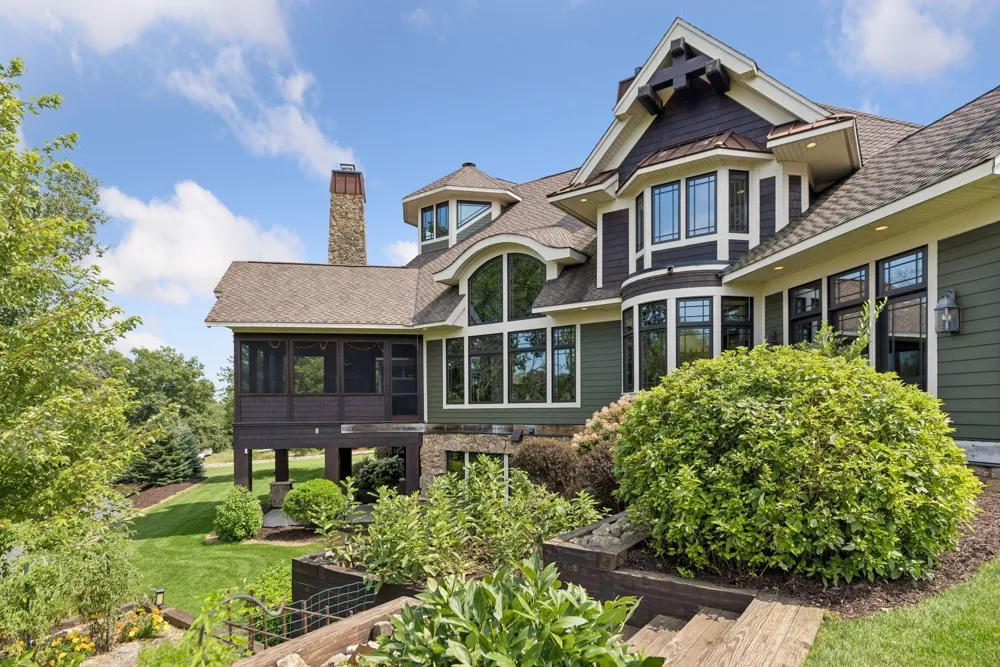 12870 Saint Croix Trail Stillwater, MN 55082