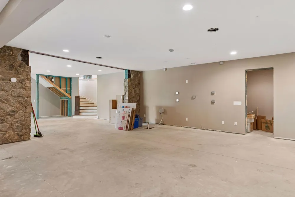 12870 Saint Croix Trail Stillwater, MN 55082