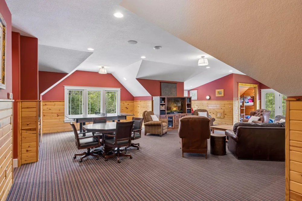 12870 Saint Croix Trail Stillwater, MN 55082