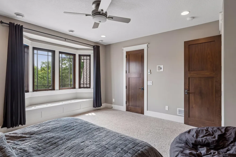 12870 Saint Croix Trail Stillwater, MN 55082