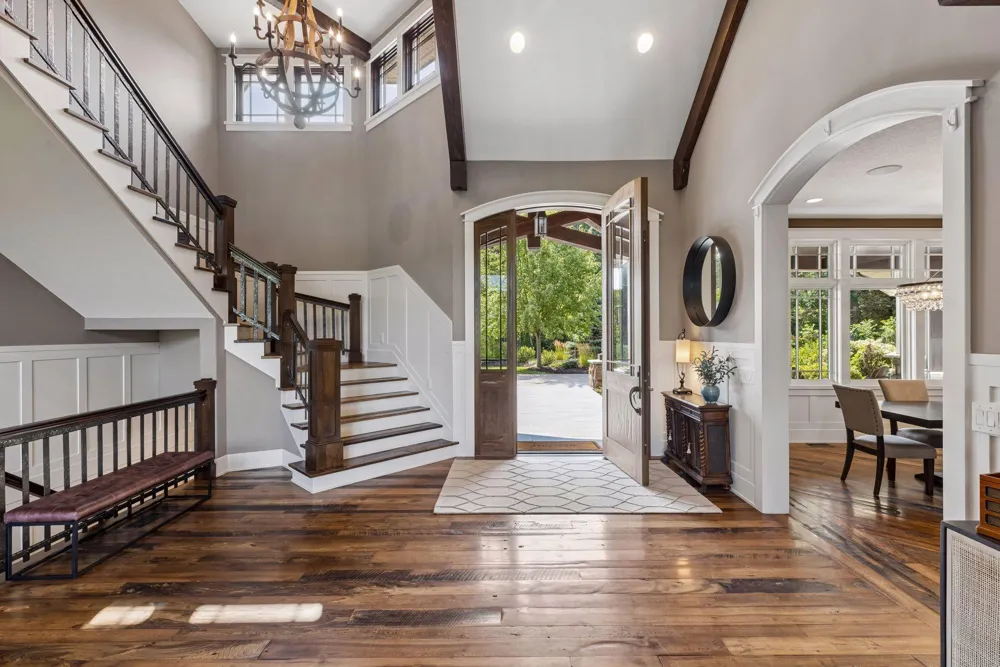 12870 Saint Croix Trail Stillwater, MN 55082