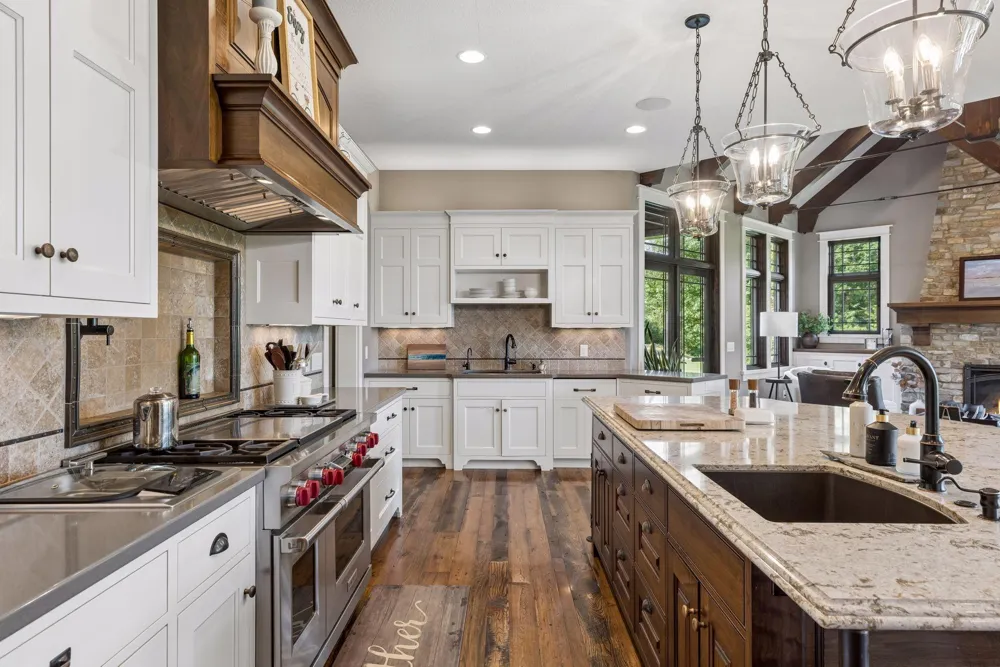 12870 Saint Croix Trail Stillwater, MN 55082