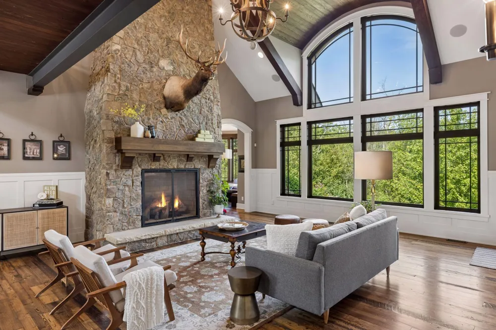 12870 Saint Croix Trail Stillwater, MN 55082