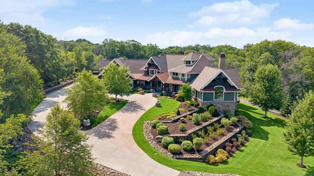 12870 Saint Croix Trail Stillwater, MN 55082