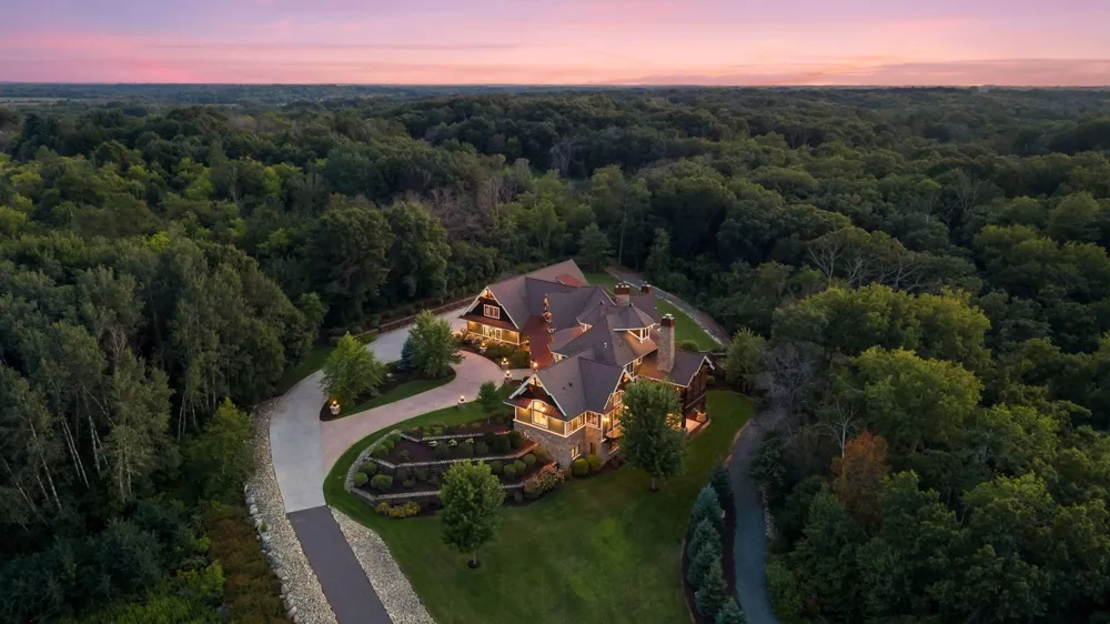 12870 Saint Croix Trail Stillwater, MN 55082