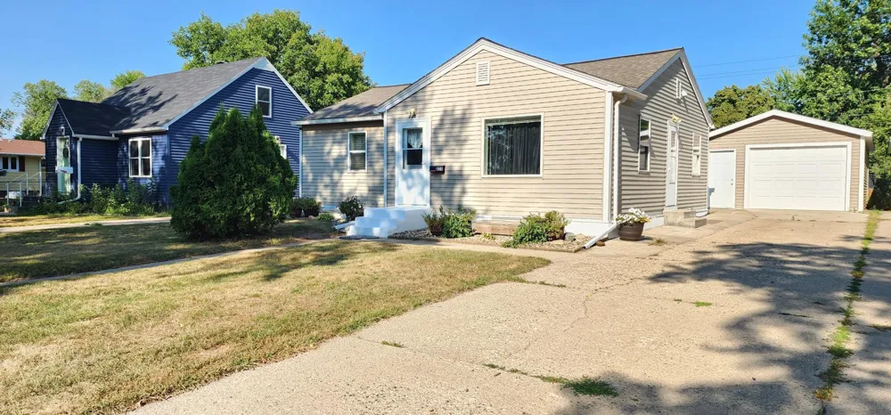 808 5th Street NE Staples, MN 56479