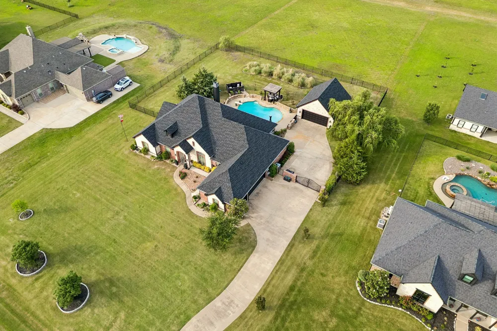 2585 Wincrest Drive Rockwall, TX 75032