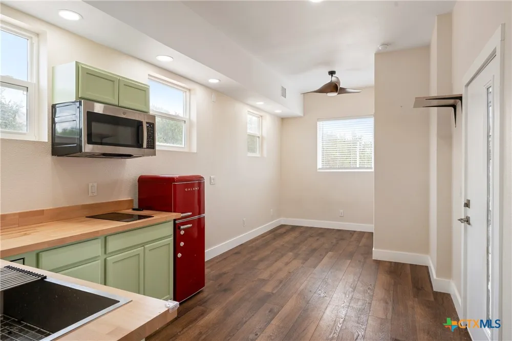 2010 Hoffmann Lane New Braunfels, TX 78132