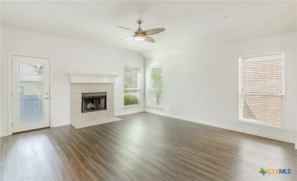 548 Thurber Drive Schertz, TX 78154