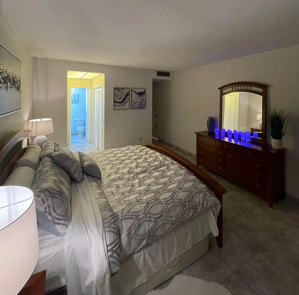 3505 S Ocean Drive #203 Hollywood, FL 33019